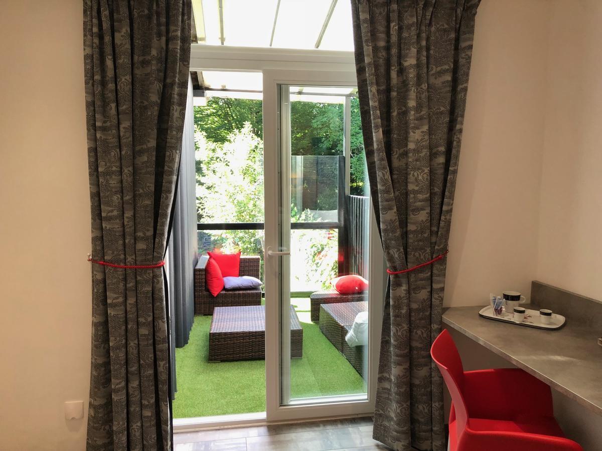Le Beverl'Inn Flers  Exteriör bild
